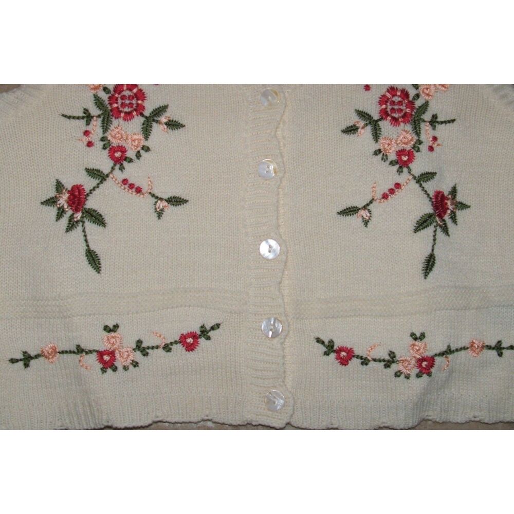 Embroidered Flowers Ivory Sz 4 Casual or Dress Sleeveless Cardigan Sweater Vest - Picture 2 of 2